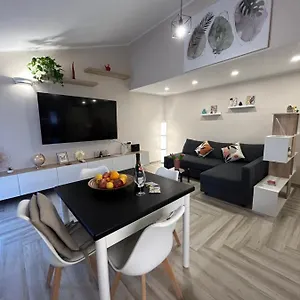 Appartamento Dolcevita Naxos Terrace&apartment, Giardini Naxos