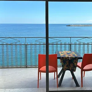 Apartment La Mansarda, Giardini-Naxos